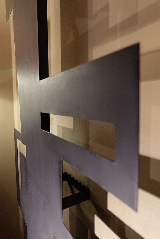 applique-murale-monumentale-design-francais-1960-fradin-labrosse