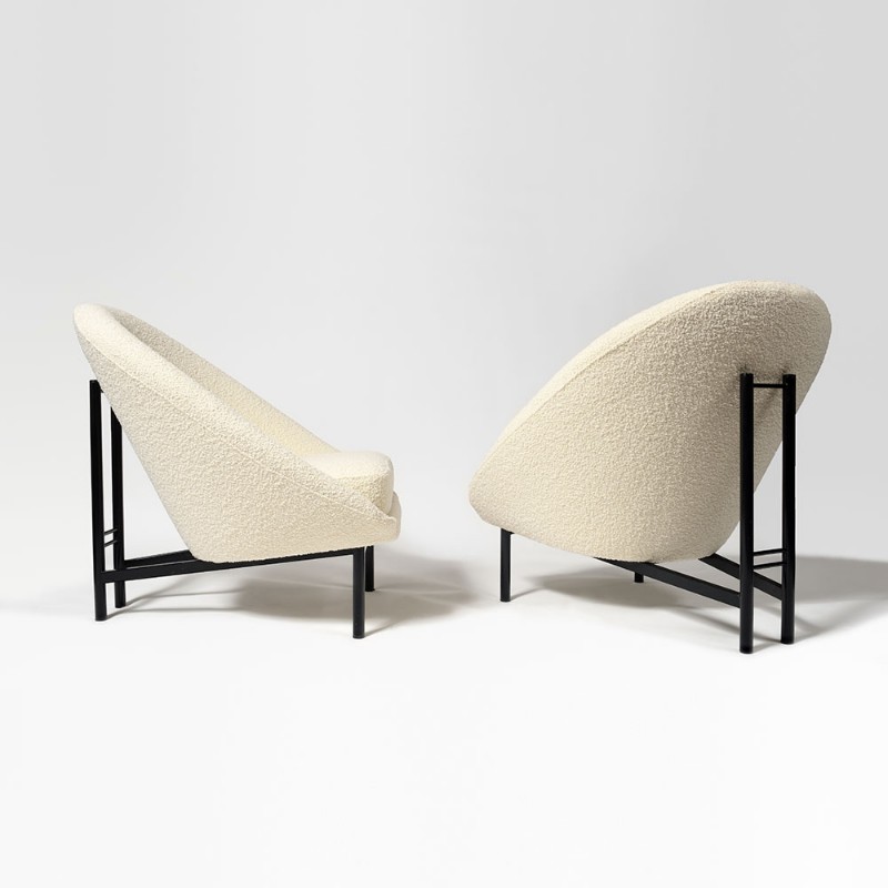 theo ruth artifort F115 armchairs